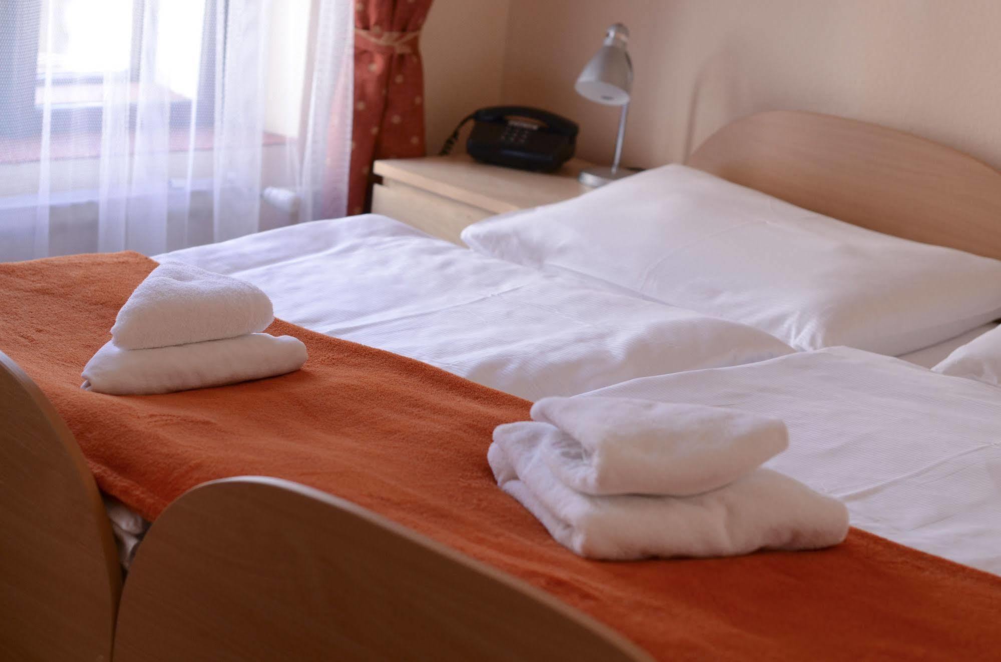 Hotel Paradies 3*